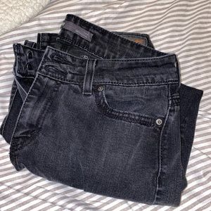 Black Levi’s Curvy Straight Leg Skinny Jeans